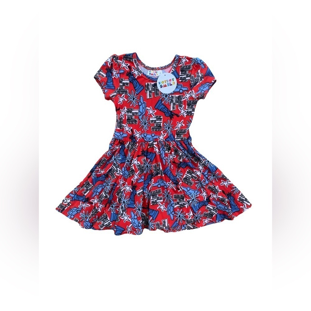 Dot Dot Smile NWT Size 2T New York Fireworks Dress